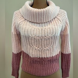 Derek Heart mauve sweater